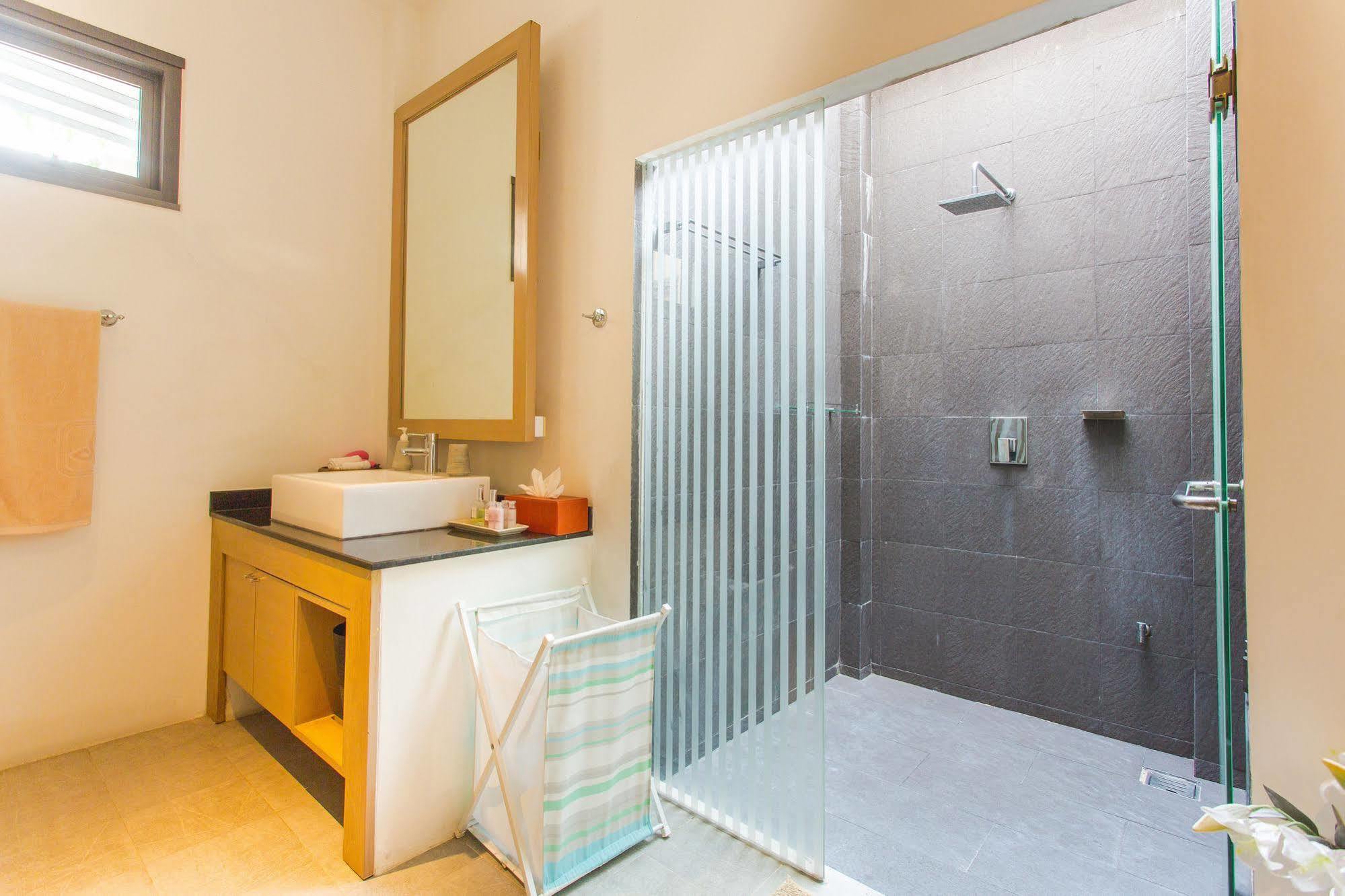 Seastone Private Pool Villas شاطئ بانغ تاو المظهر الخارجي الصورة