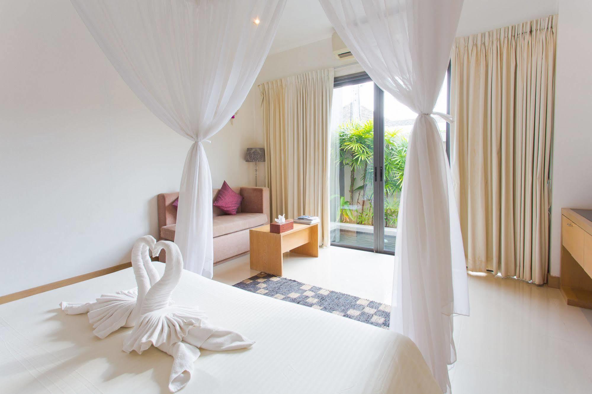 Seastone Private Pool Villas شاطئ بانغ تاو المظهر الخارجي الصورة